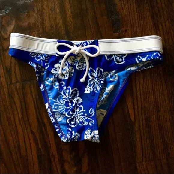 Summer Girl Blue & White Tropical Print Swimsuit - Picture 3 of 4